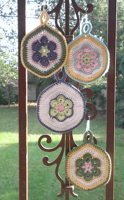 African Flower Potholder