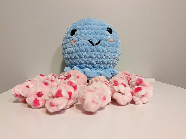 Amigurumi jellyfish