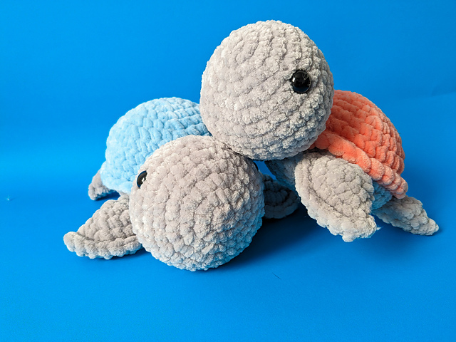 Small Amigurumi Turtle