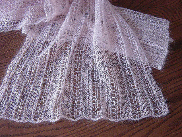 Feathery Lace Stole