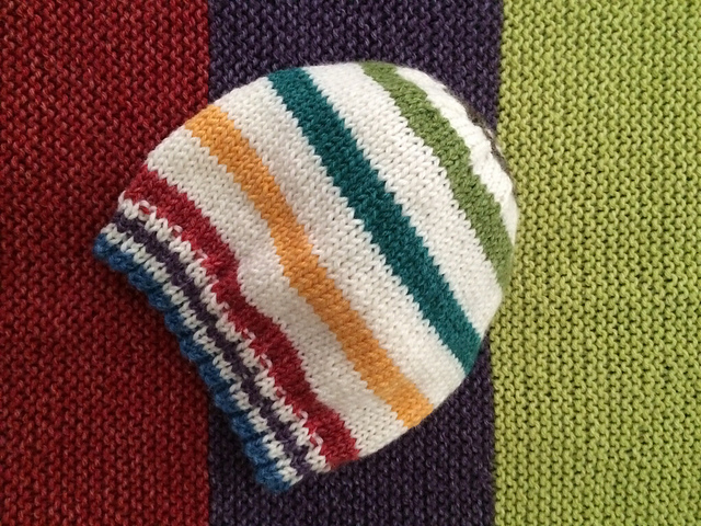 Little Retro Bobble hat