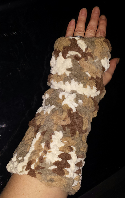 Super Bulky Wrist Warmers/Gauntlets
