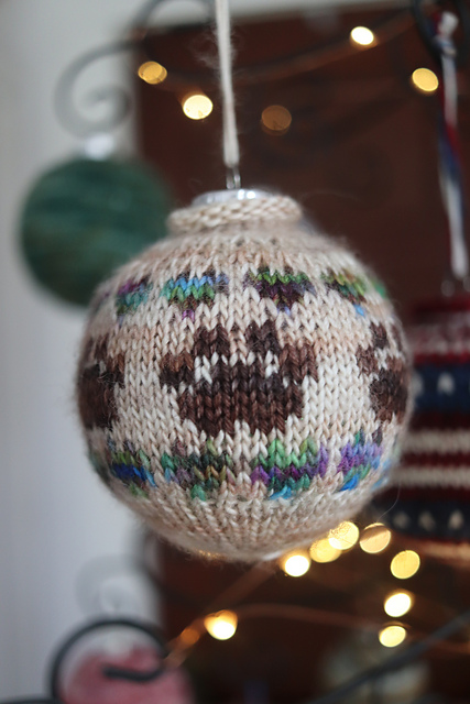 Puppy Toes Bauble