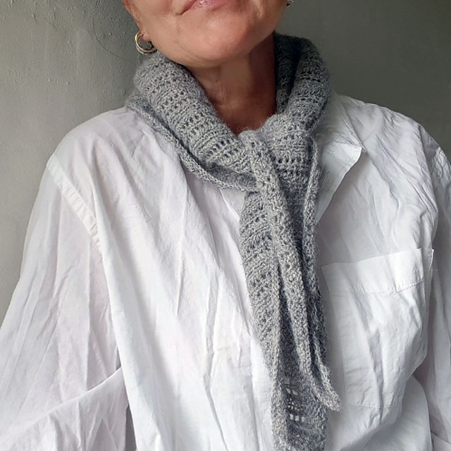The Tiny Scarf