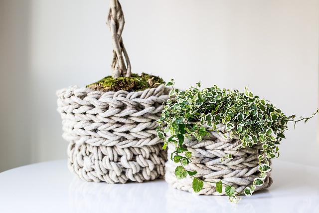 Arm Knit Chunky Basket