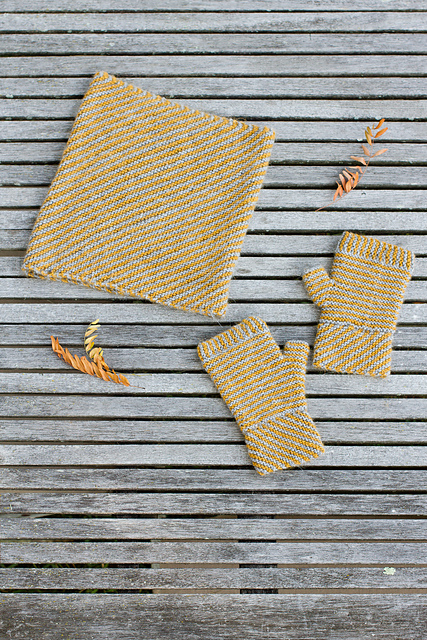 Slanty Bias Cowl