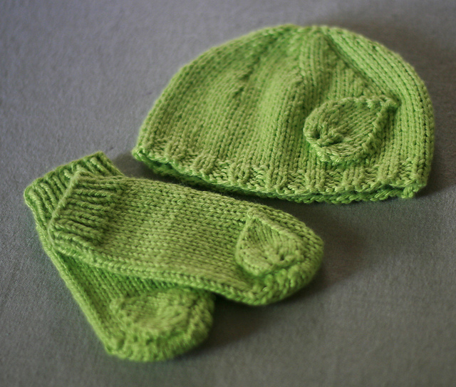Wee Leafy Baby Set