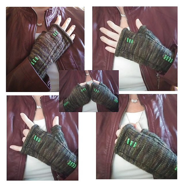 Grunge Mitts