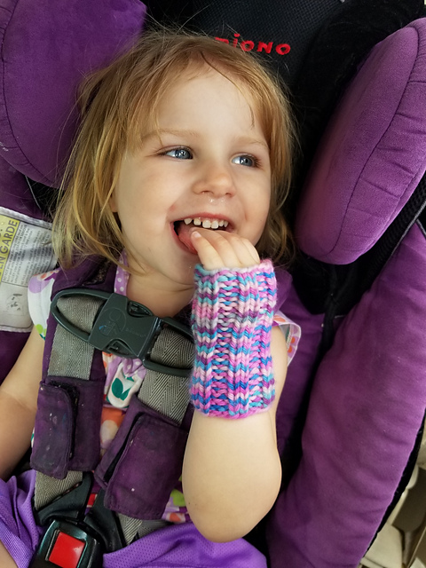 Simply Ribbed Fingerless Mitts