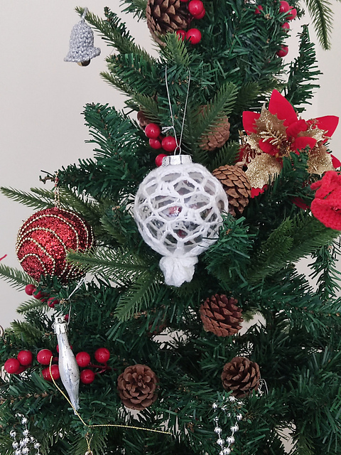 Lacy Baubles