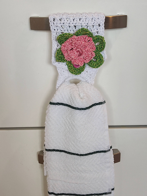Rose Towel Holder