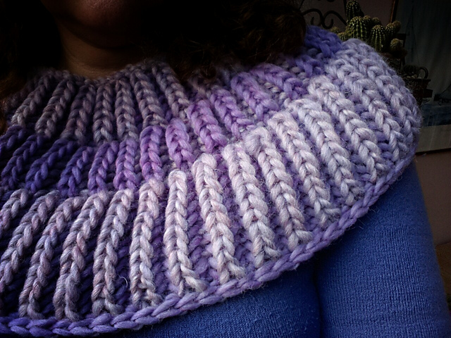 English Coast Capelet