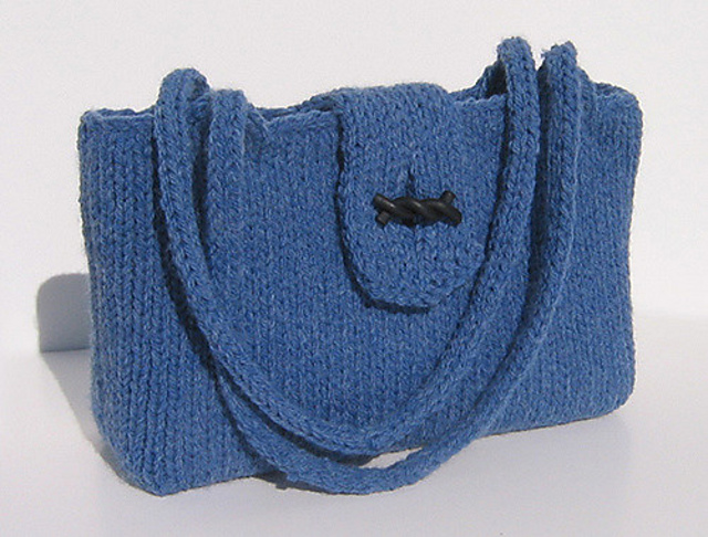 Knitted Purse for the Knitting Board