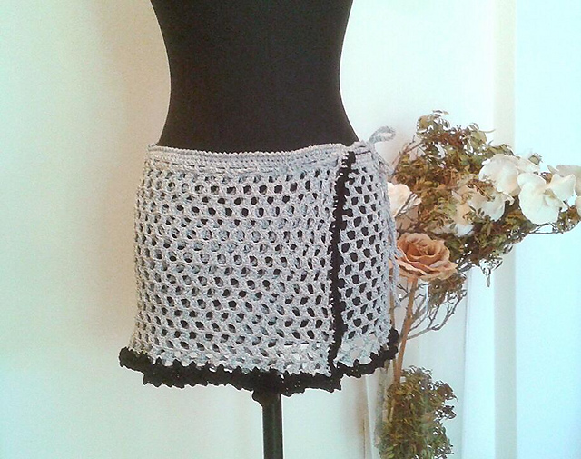 Beach mini skirt
