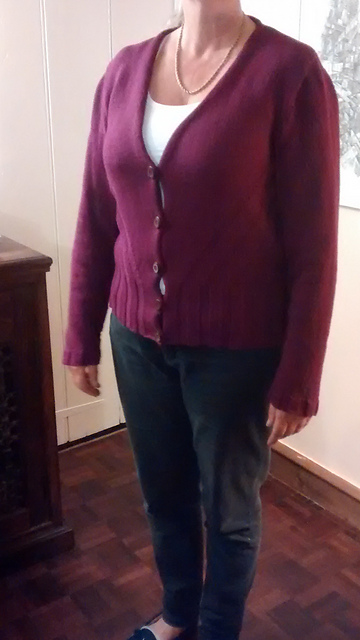 V-neck cardies