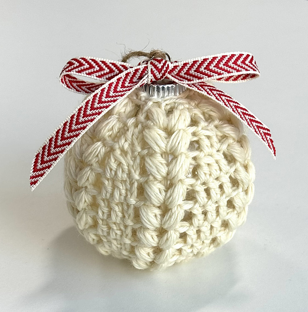 Puff-Stitch Christmas Ornament