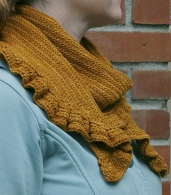 Piecrust Scarf