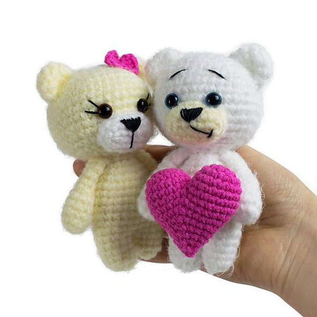Bears with heart