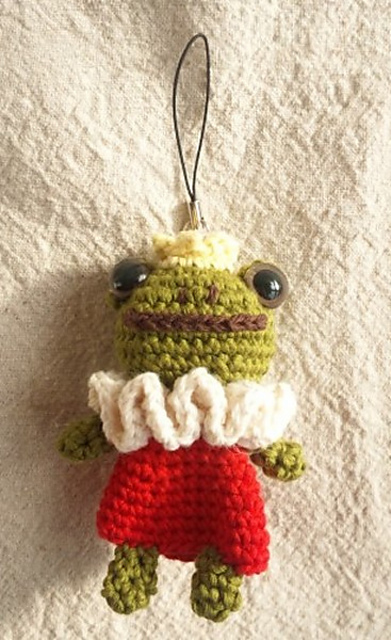 Ravelry: Frog King finger puppet カエルの王様のフィンガーパペット pattern by Len KOBAYASHI
