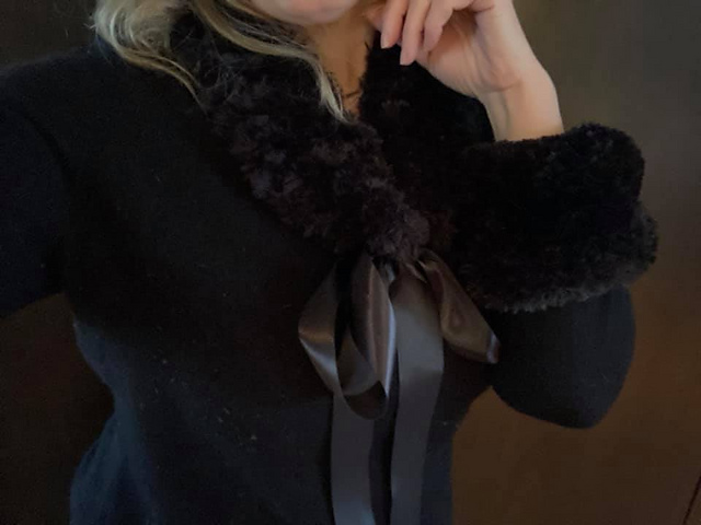 Ekaterina cuffs and collar