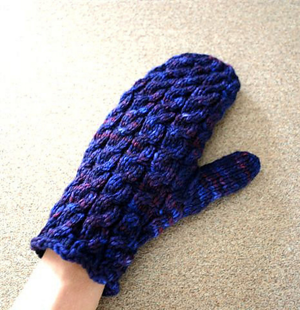 Cable-rib mittens