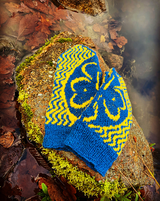 WAGGGS-mittens