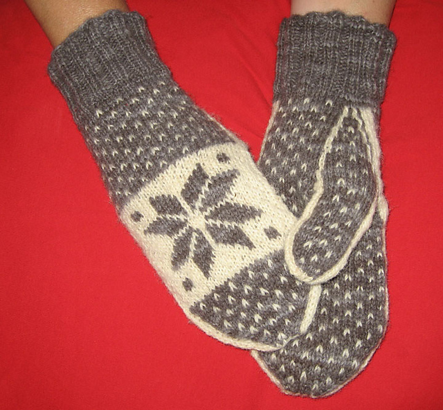 Snowflake Mittens