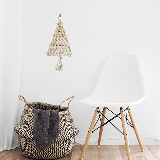Modern Christmas Tree Wall Hanging