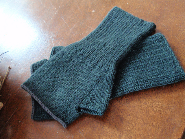 Phyllis Wharton's Scallopers' Wristers