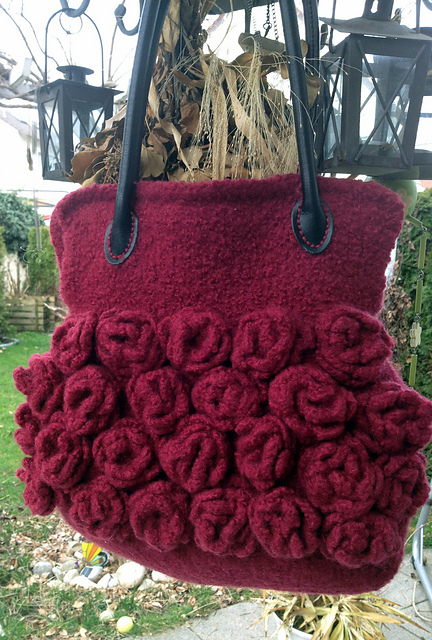 # 34 Gefilzte Tasche