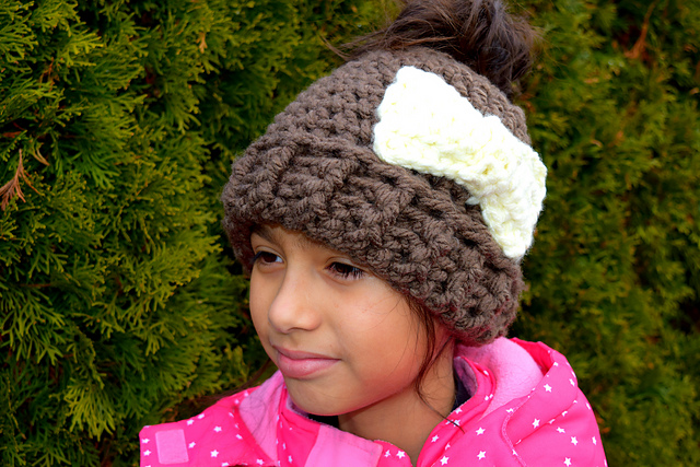 Cutsey Chunky Bow Bun Hat