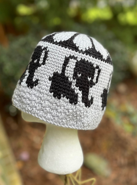 Sweet Elephants Hat