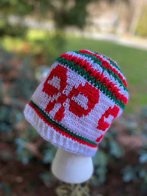 Crazy Christmas Bow Hat