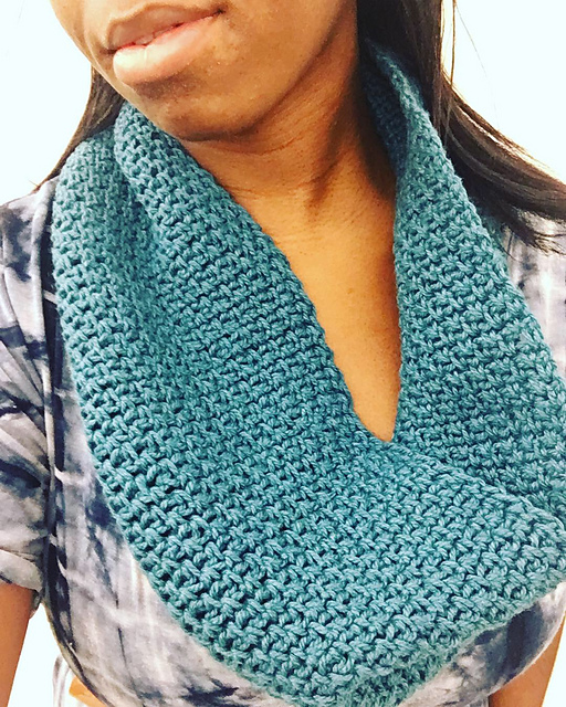 Moss Fringe Cowl and Scarf