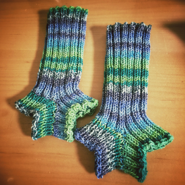 w. Legwarmers
