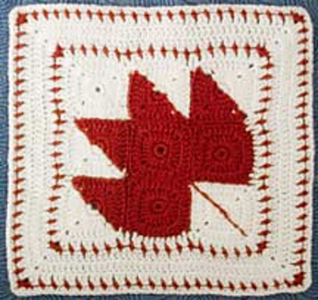 Grannies Quilt-Style: 9-Patch Maple Leaf (12 in)
