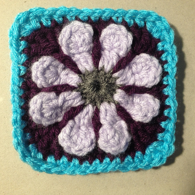 4in Daisy Afghan Square