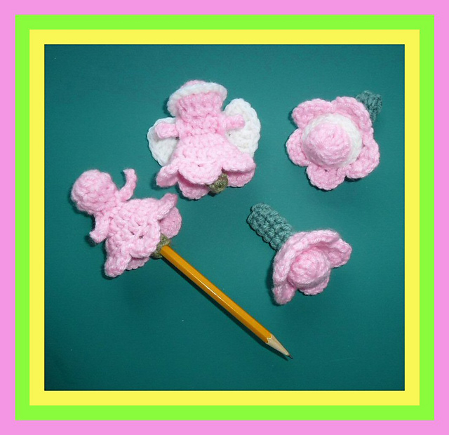 Mini Tranformable Flower Doll