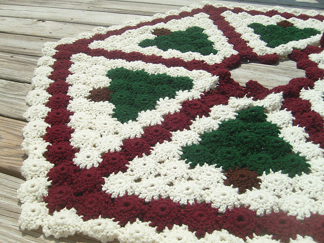 Primitive Pines Christmas Tree Skirt