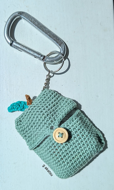 Apple naloxone cover and keychain