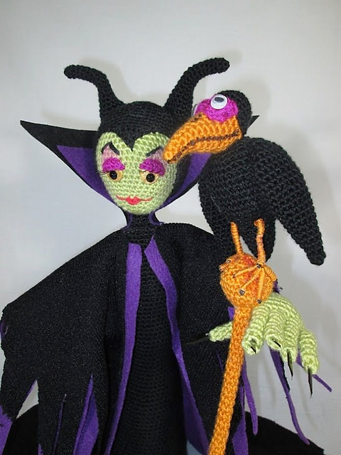 Malefica y su Cuervo