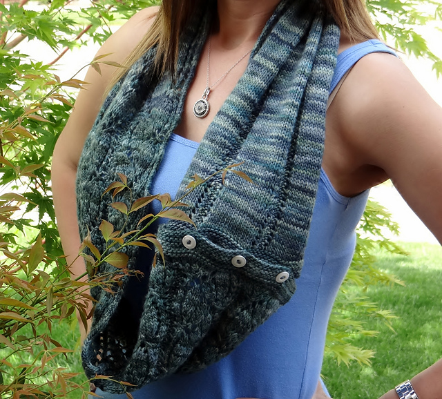 Button Up Lace Cowl and Fingerless Mitts