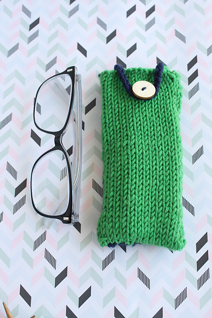 Retro Glasses Case