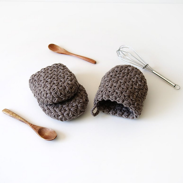 Jasmine Cozy Oven Mitt