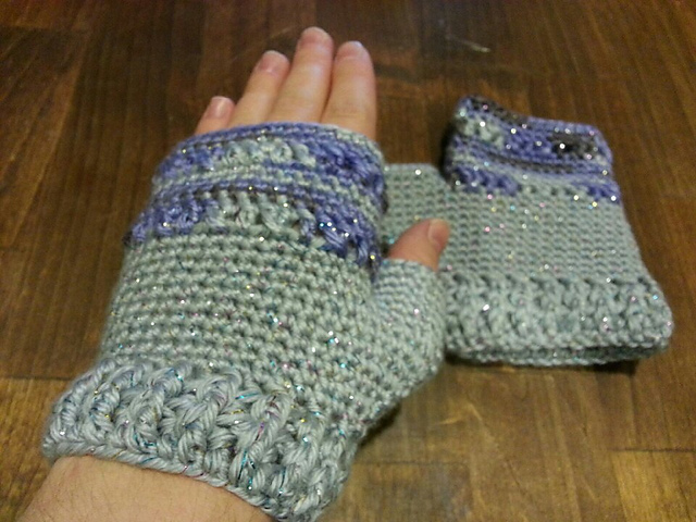 Hot Cross Fingerless Gloves