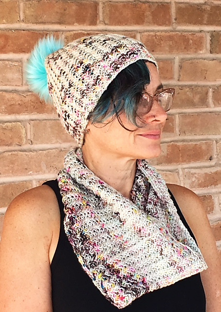 Sprinkle Latte Hat & Cowl in Knit