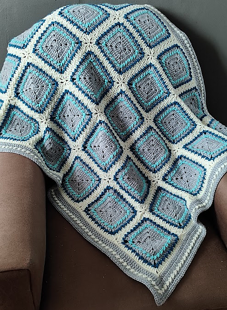 Little Waves Granny Square blanket