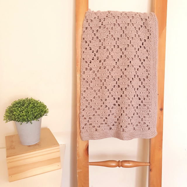 Ravelry Gabriel blanket pattern by Lisseth Jimenez