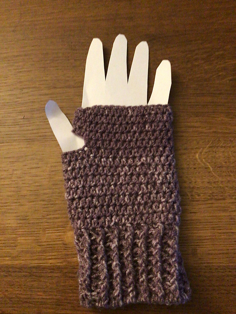 Fingerless gloves