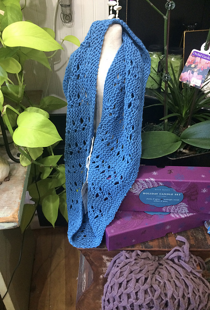 Cloverleaf infinity scarf